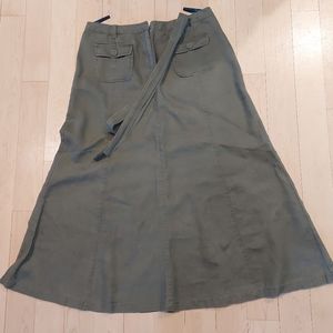 Womans long Boden Skirt